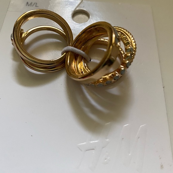 2 sets of Stack Rings Gold tone from H&M Silver tone Unknown Brand M/L size 8 - Picture 2 of 6